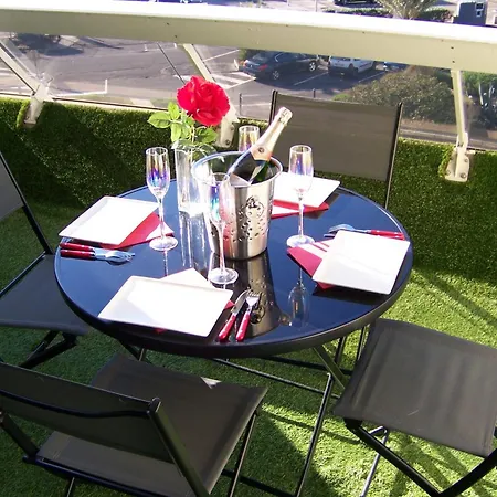 Naturiste Cap D'agde Héliopolis E 100 Agde